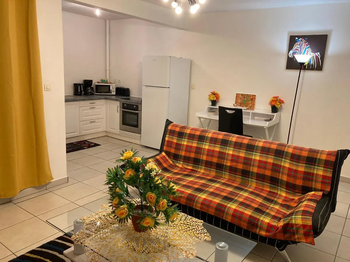 Bienvenue A Ti Gwadloup Joli T2 Parking Gratuit Apartment Le Gosier