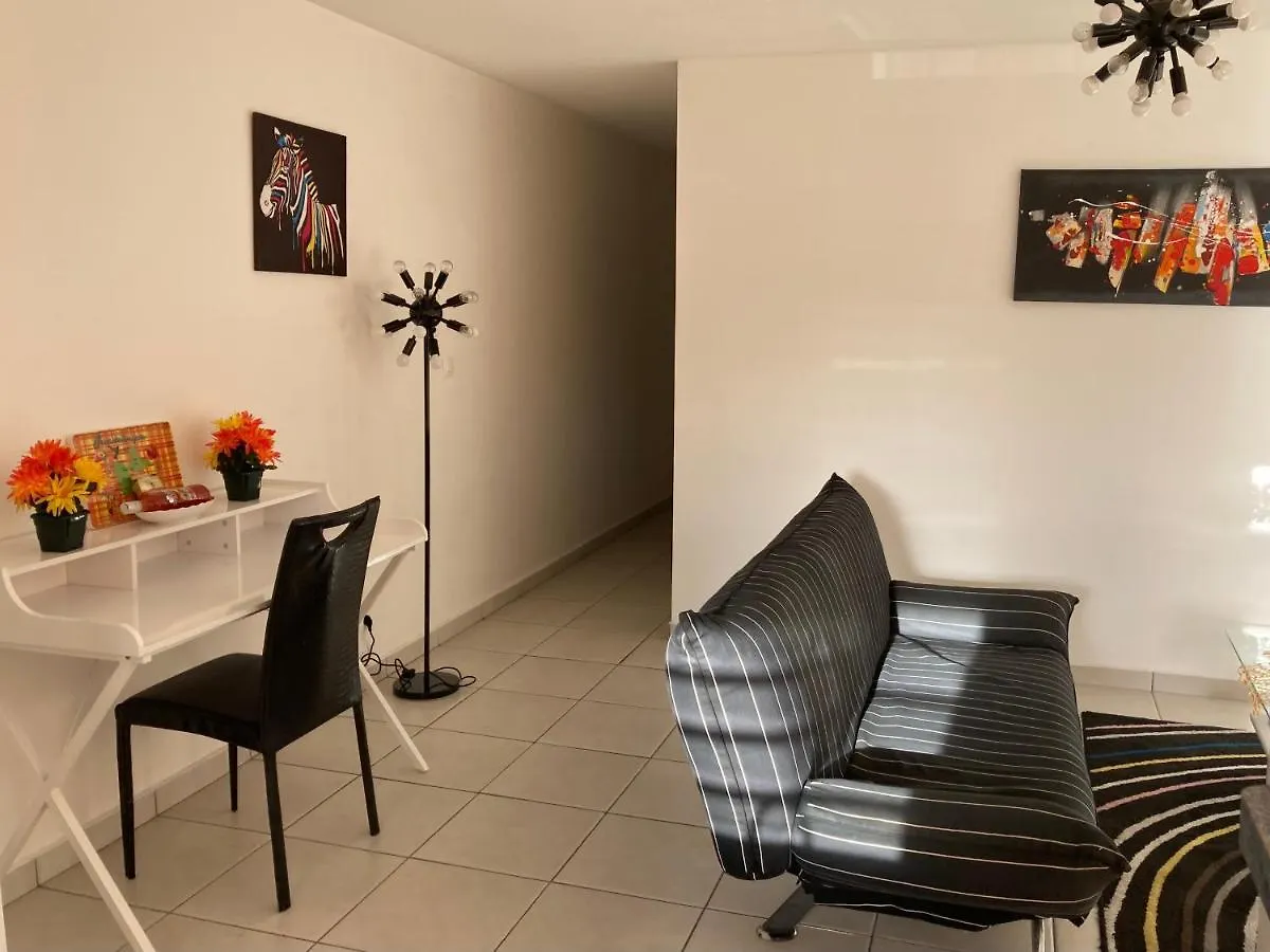 Bienvenue A Ti Gwadloup Joli T2 Parking Gratuit Apartment Le Gosier