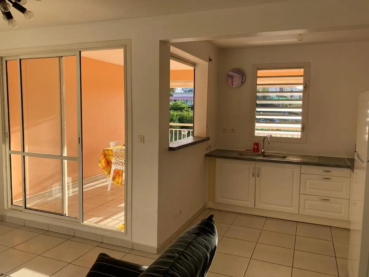 Ferienwohnung Bienvenue A Ti Gwadloup Joli T2 Parking Gratuit Le Gosier